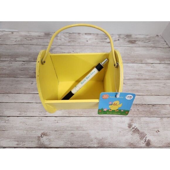 Robbie Ducky Garden Collection Bucket & Insect House Yellow Handle Wire Cage - Picture 15 of 15